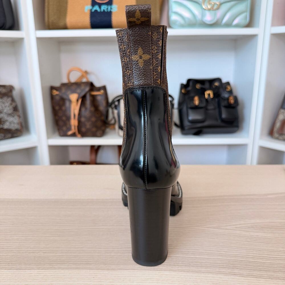 Louis Vuitton Monogram Ankle Boots Smooth Leather Size 37.5 EU / 7.5 US - Picture 3 of 14